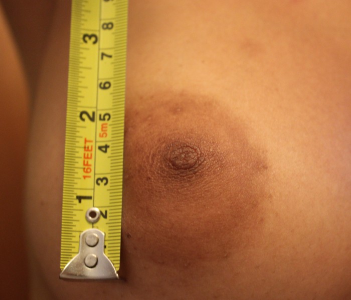 Small nipple with ruler